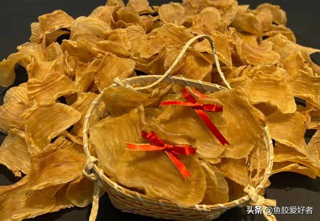 假鱼胶和真鱼胶的区别 假鱼胶炖出来的样子
