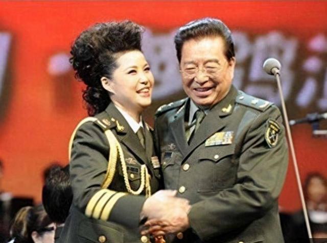 李天一被维也纳学院录取，李双江举家移民美国，婴儿用品惹争议！