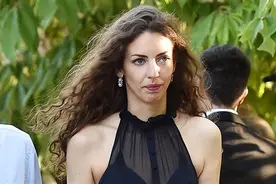 威廉38岁绯闻情人：19岁爱上42岁贵族老公，冷面一双碧眼却似星河图片