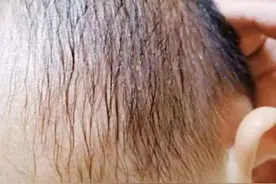 夏天不要给宝宝用这3种凉席！真的伤娃图片