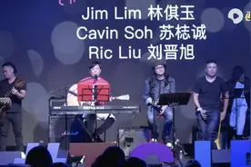 梦飞船经典歌曲《不值得》，温柔的歌声唱哭痴情人，太好听了图片
