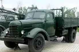 解放牌CA10，CA15型汽车图片