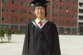 “前贫困生”许仰天如今身价400亿，他的公司让海外小姐姐爱疯了图片