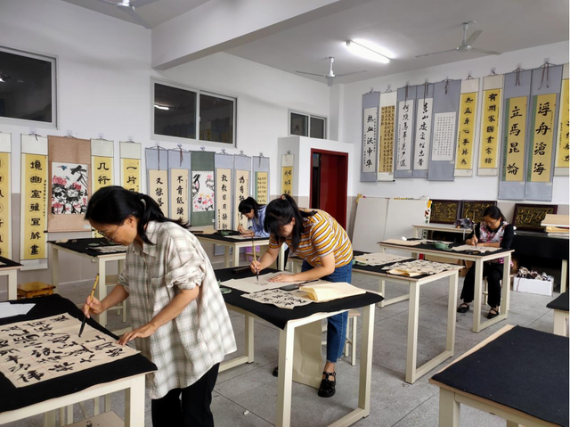 四川省民生研究会新媒体中心-官网