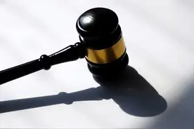 排污管道堵塞致商铺财产损失，谁该担责？图片