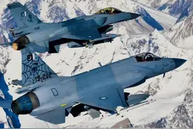 巴铁公开惊人内幕：枭龙首开战绩，F16秒杀米格21，阿三落荒而逃图片