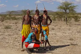 一夫多妻的非洲部落，男子都没有门牙，只有一个妻子会被看不起图片