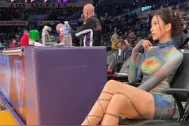 她花钱买票看比赛，却被骂“球媛”？图片