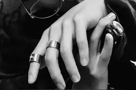 肖战美手合集：手控粉的福利来啦，美图128张图片