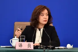 用了三年的苹果手机，才发现 iPhone 翻译真好用，堪比译员的水准图片