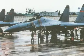 当年中国到底买了多少苏-27？真如传言说的：寿命只有2000小时？图片