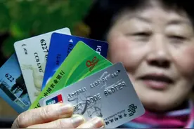 60岁以上老人，不允许办理储蓄卡吗？办理储蓄卡有什么年龄限制图片
