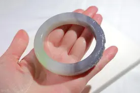 天山翠玉为什么不建议买？有哪些优缺点？图片