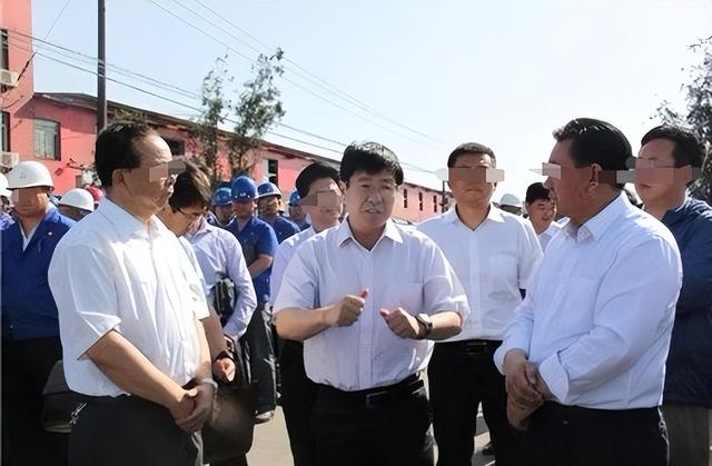 大搞权色交易！宁夏正厅徐力群，邀请侦查高手来演戏玩过火被抓