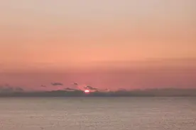 宁波鄞州区瞻岐镇黄牛礁海边，宁波为数不多的绝佳海上观日出圣地图片