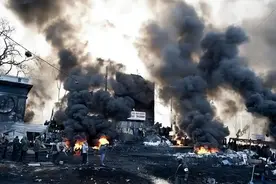 俄军即将攻城？车臣总统缴获乌军装甲车后高调炫耀：进城阅兵图片