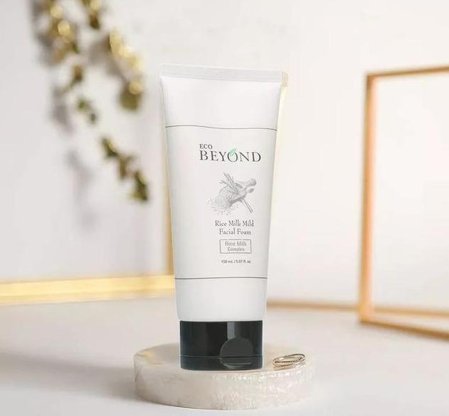 这些洗面奶能有效吸附毛孔油脂，深入清洁毛孔，冲洗方便，不紧绷