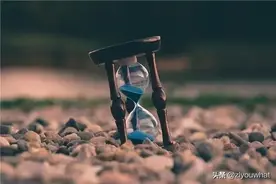 你身边有因为赌博而一无所有的人吗？现在怎么样？图片