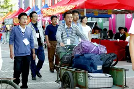 大一新生要注意：大学开学的时候，这5笔钱不用花，别花了冤枉钱图片