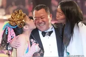 曾志伟结了几次婚？又潜规则多少女演员？图片