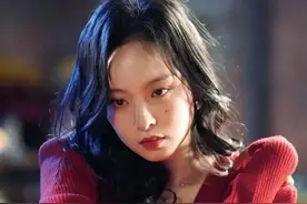 高考669分被北大录取的那个女孩，为当明星放弃百万年薪，如今要靠妈妈“救济”……图片