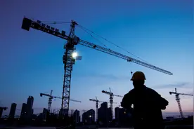 塔吊是什么？在工地上是怎么升高的？为你解开大家20多年的疑惑图片