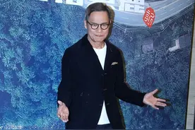 唱响《光阴的故事》的罗大佑，曾忧郁情感丰富，如今是女儿奴图片
