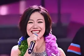 歌手龙婷：曾是《星光大道》冠军，受邀参加春晚后，为何街头卖唱图片