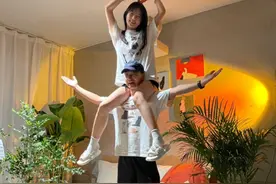 爱情的小窝有多美？情侣没钱装修入住毛坯房，同甘共苦惹人羡慕图片