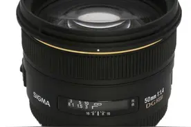 适马跑焦的镜头，拆开后是这样的图片