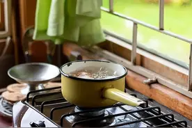 做一顿饭=抽2包烟？4招帮你轻松远离厨房油烟图片