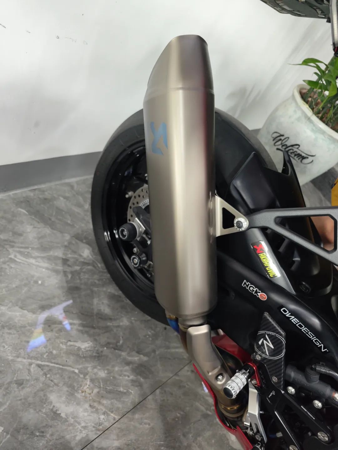 HONDA CBR1000RR-R SP 实车鉴赏，本田最强市售赛车！6476|小老婆汽機車資訊網