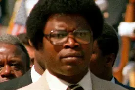 非洲暴君多伊，死得有多惨？砍掉十指，被处以宫刑，被活活疼死图片