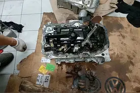 车辆行驶一年突然爆缸，谁来赔偿？图片