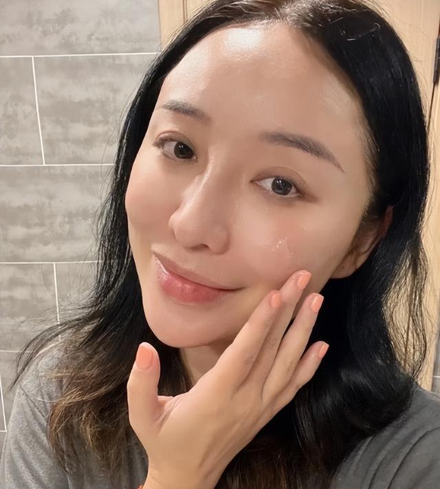 擦什么对脸部皮肤好 - 冷求网