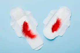 为什么生理期会排出像肉一样的血块？或与2个因素有关，不容忽视图片