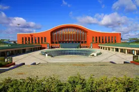 中央为建设东北，设8大超级高铁站，沈阳铁路局5个，哈尔滨局3个图片