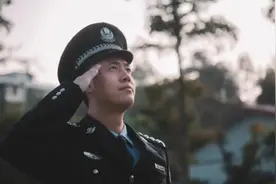 “凭啥我不能当警察”？警校生政审被淘汰，这次问题不在别人身上图片