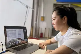 国乒大满贯李晓霞官宣新工作！退役3年生2娃，丈夫也是世界冠军图片