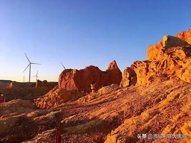 夕阳下的五彩滩:胜过人生一场醉(2017盛夏新疆行八)