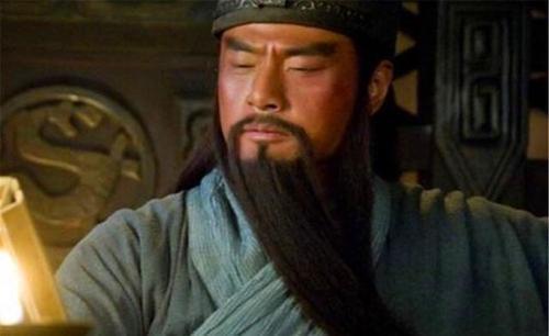 青龙偃月刀和赤兔马，自关于去世后，二件宝贝花落谁手