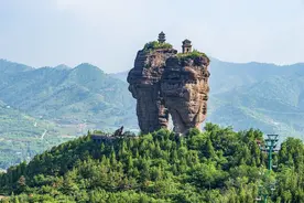 中国12处最美的悬崖上建筑，个个惊险刺激，你目前去过几处？图片