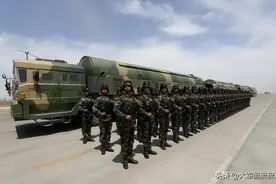 中国火箭军有多厉害？美军上将曾评价：拥有世界最为先进技术！图片