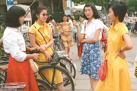 风靡全国的“的确良”真的消失了？其实是换了名字，很多人还在穿图片