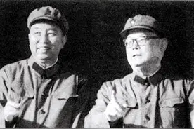 华国锋对李先念说：他们很注意我，你去叶帅那里走一趟图片