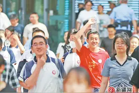 谢恩师，谢父母，谢谢努力的自己图片