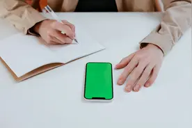 我，考上深圳的公务员，工作6年，透露真实收入，直言铁饭碗不错图片