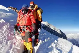 珠峰著名的3具遗体：绿靴子、睡美人、休息者，20多年无人敢安葬图片