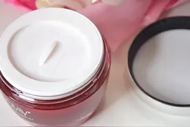 四五十岁的女人，选玉兰油的哪款面霜好？买之前看看不亏图片