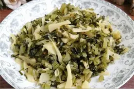 雪菜好吃有诀窍，学会这几种做法，脆爽开胃，比吃肉还过瘾图片